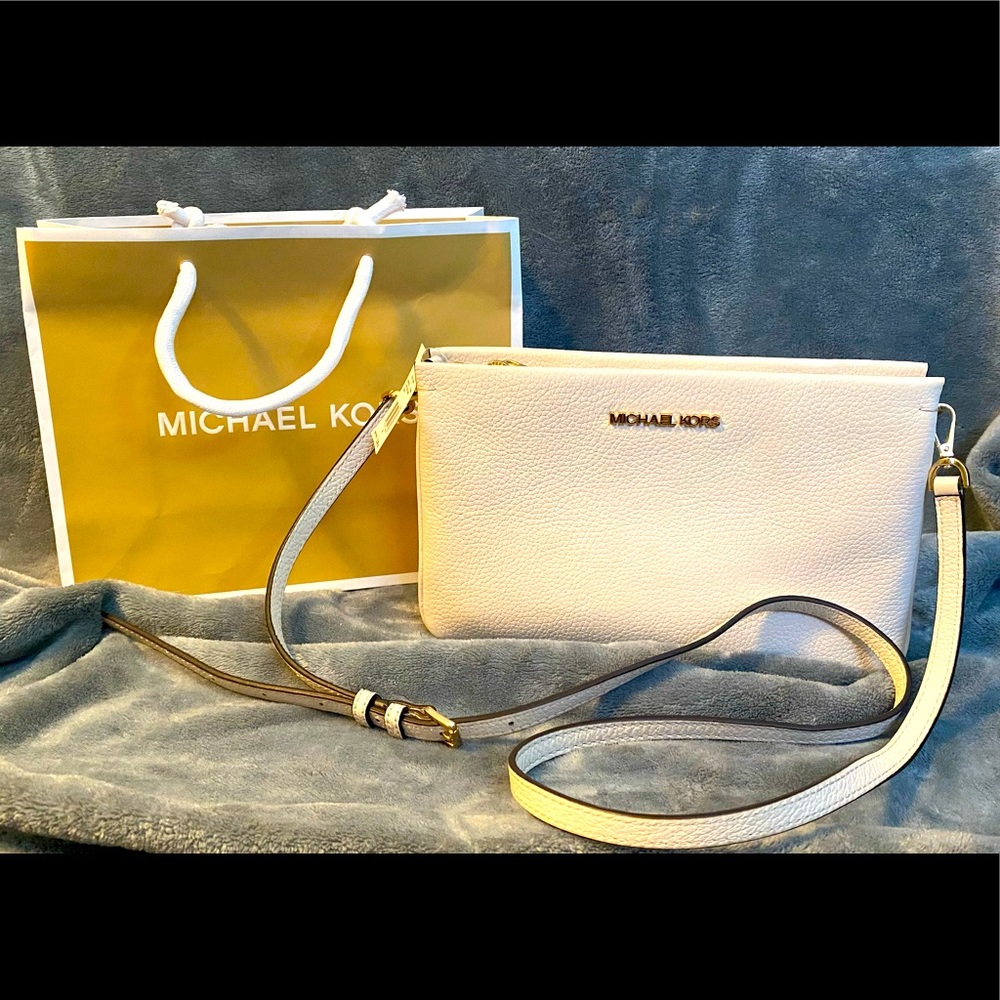 Michael Kors Jet Set Travel Crossbody Handbag